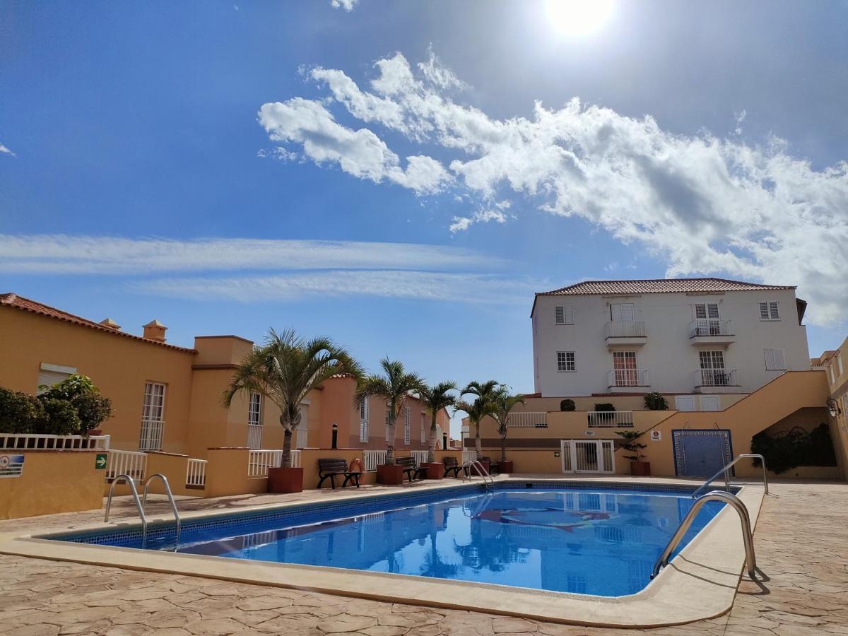 Arenitas Beach Un Oasis Junto Al Mar Candelaria Luaran gambar
